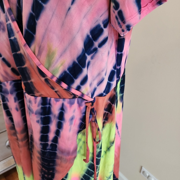 White Mark Plus Short Sleeve Tie Dye Wrap Dress 3XL - Picture 6 of 8